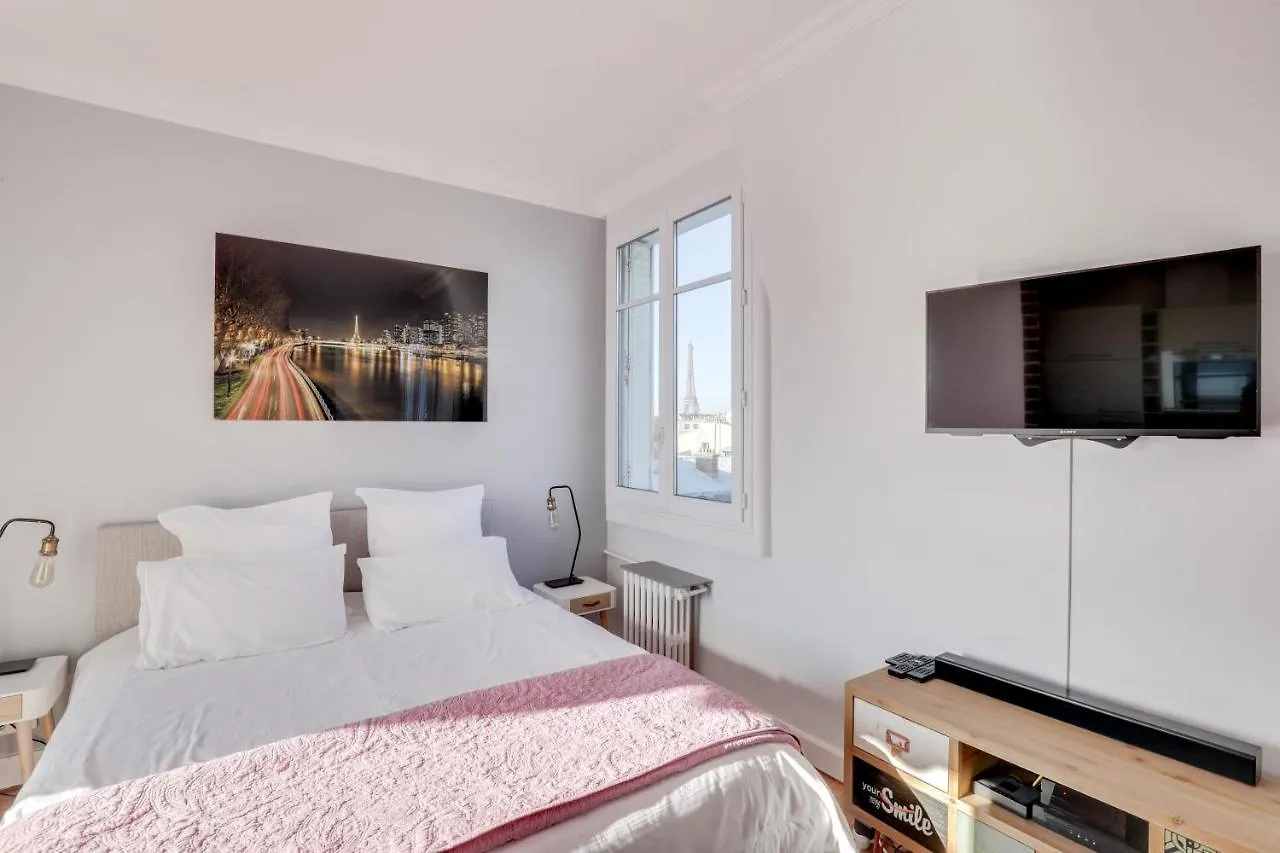 Eiffel Tower View Terrace Saint Germain Des Pres アパート *